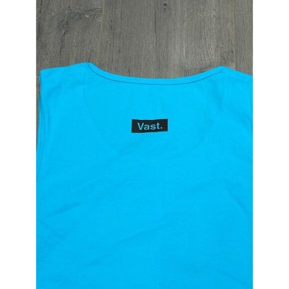 NWT VastLife Mens Yogi Fro Graphic Logo Tee Tank Top Scoop Neck Aqua Blue Size M - Picture 5 of 11